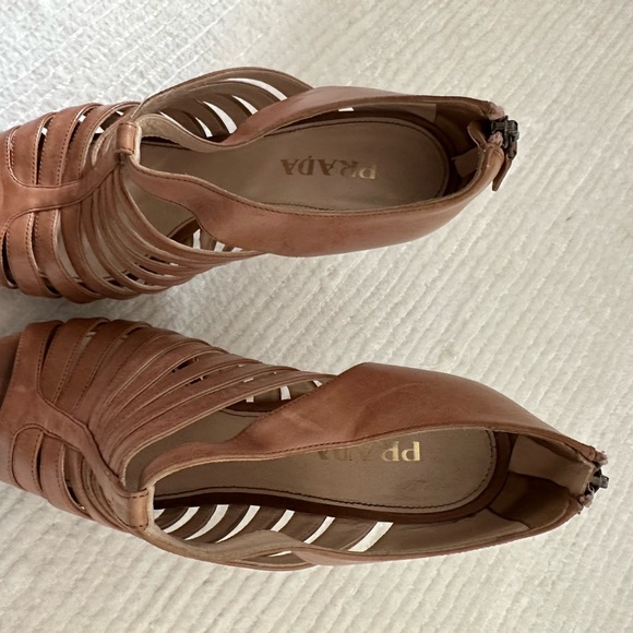 Prada strappy Heel - Picture 3 of 14